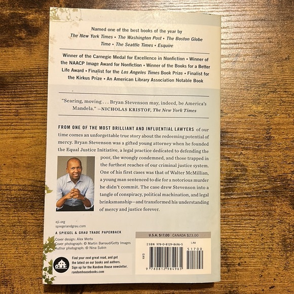 Just Mercy by Bryan Stevenson - Picture 2 of 6